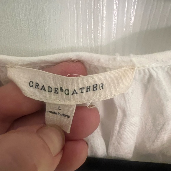 Grade & Gather Elegant White Women's Top sz L - Picture 3 of 5
